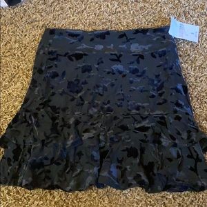 Velvet ruffle skirt